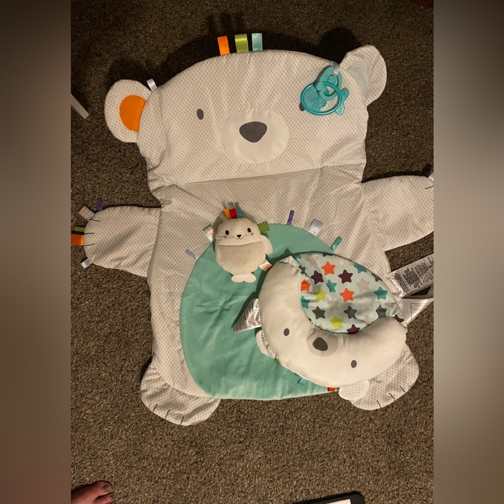 Bight Stars Tummy Time Prop & Play Activity May- like new!